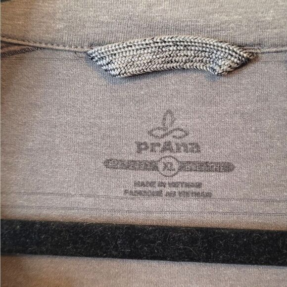 Prana Men's Light Grey Striped Tencel Blend Quarter Zip Pullover - Picture 3 of 5